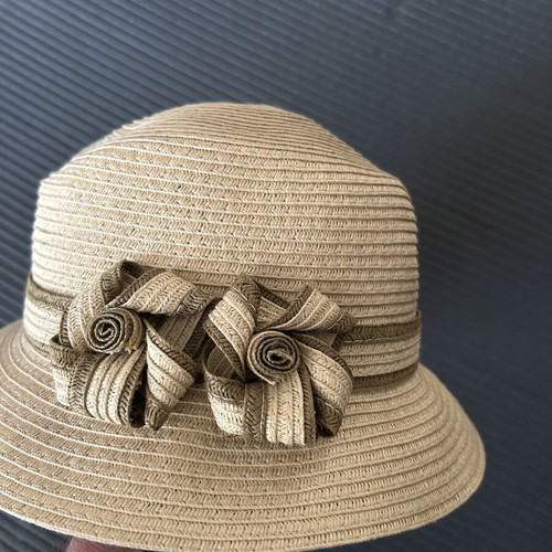 Summer hat Relativity beige, like new, size 57