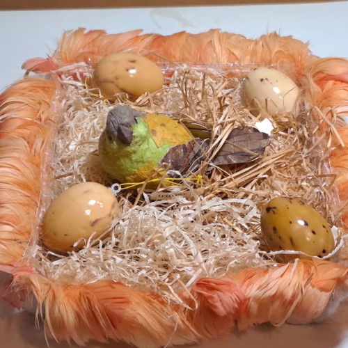 Easter decorative basket new with eggs and hen