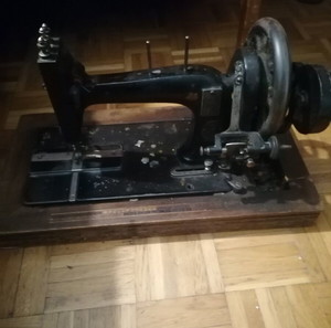 Αντίκα ραπτομηχανή