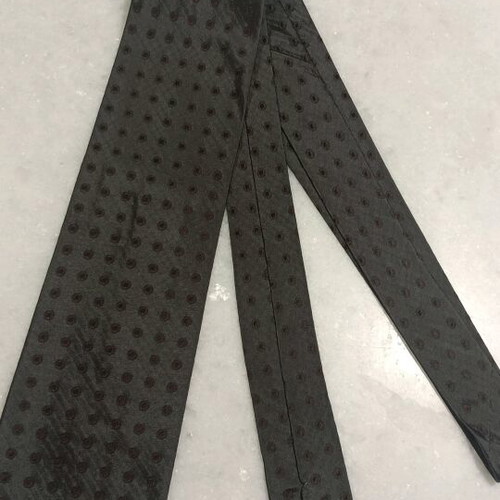 Hilton Italian silk tie like new, brown and red