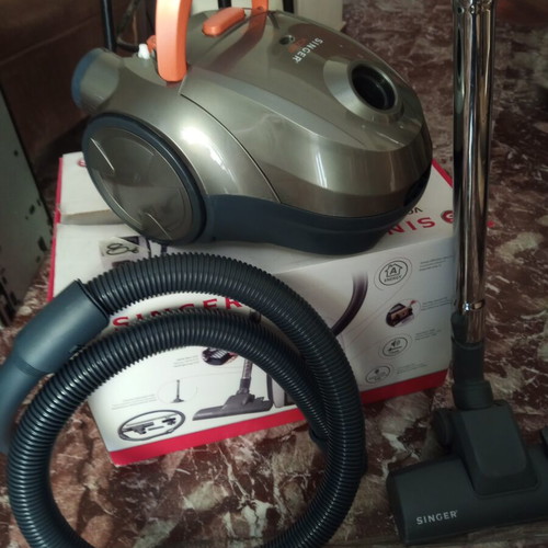 Singer vacuum cleaner VC2200 used