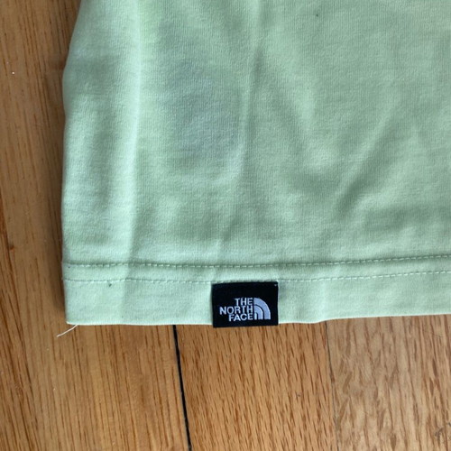 North Face t-shirt size S, like new, green
