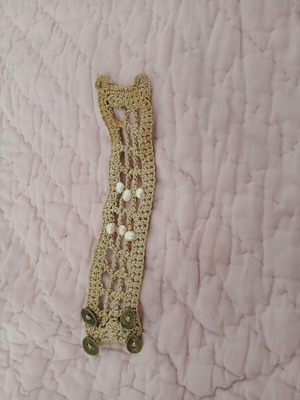 Macrame bracelet used with gold braid, adjustable