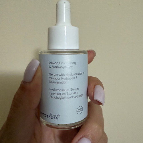 Garden face serum new with hyaluronic acid