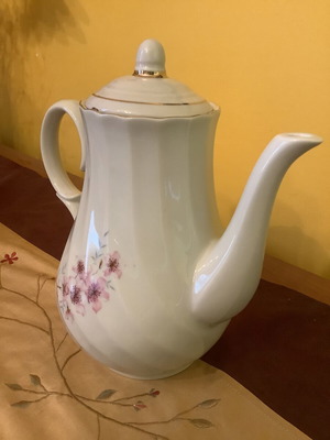 Large porcelain coffee or tea pot