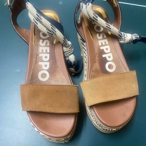 Gioseppo platform espadrille sandals size 37 used, white and brown