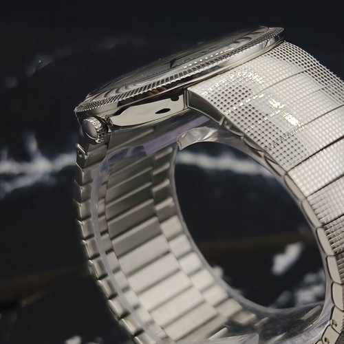 Christian Dior La D de Dior CD043110 watch like new, silver