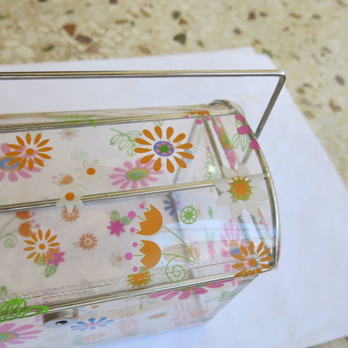 Transparent children's plastic storage box/jewelry box used, multicolored