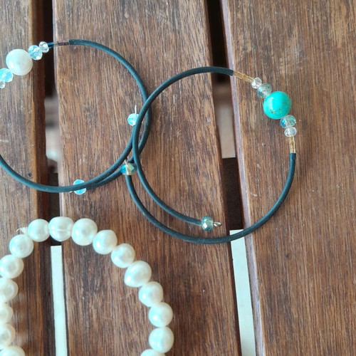 Bracelets new, pack of 3 with natural pearls