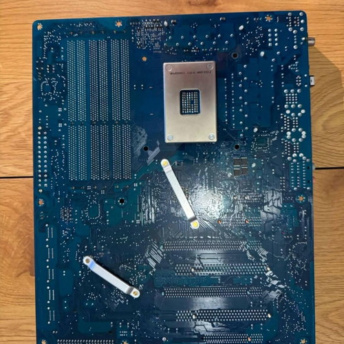 Gigabyte GA-EX58-UD4P motherboard with i7-920 used, first generation