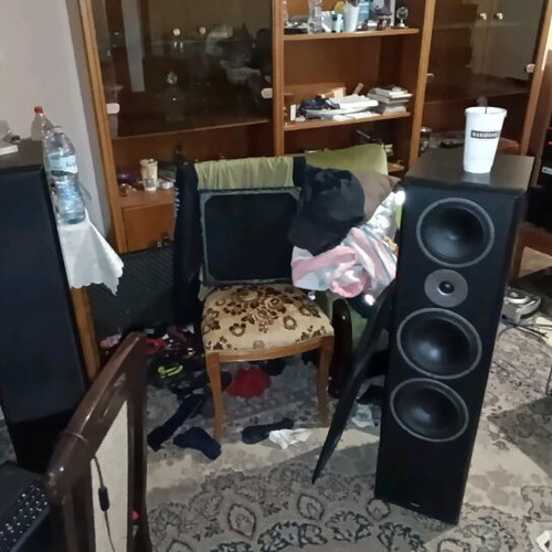 Magnat Supreme Court 2002 floor speakers like new