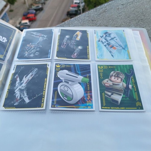 Lego Star Wars card album like new with posters and card template