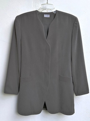 Kiara collarless blazer gray size S like new
