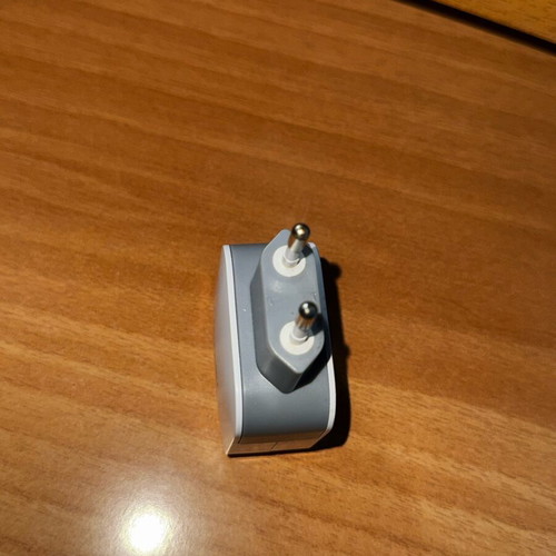 Double USB charger like new