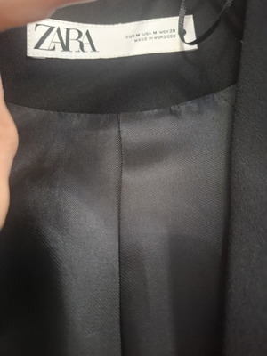 Zara black tailored vest size M like new