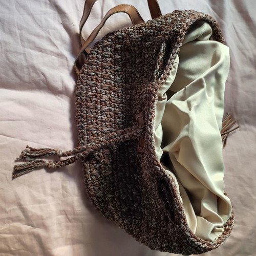 Handmade knitted backpack used with inner lining