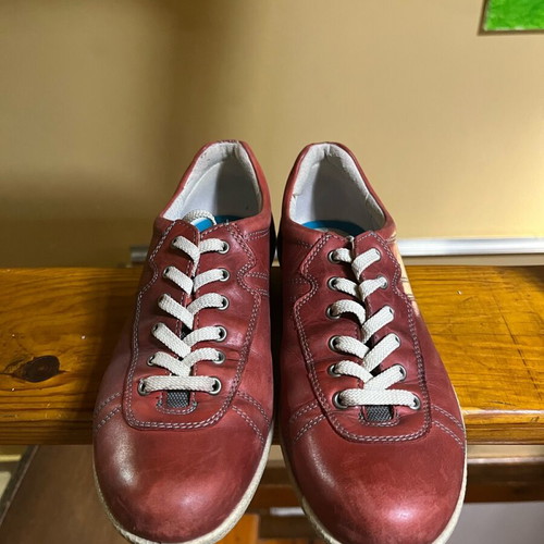 Ecco women's sport shoes like new, leather, size 39