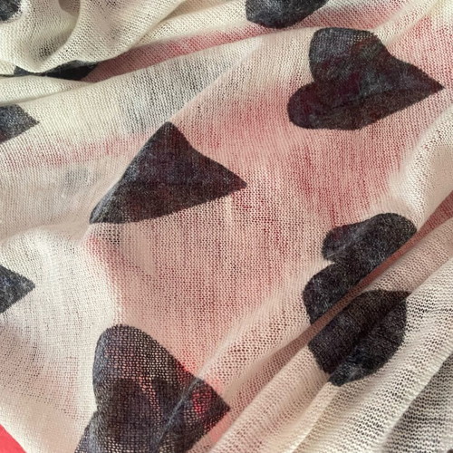 S.Oliver scarf like new, white with large gray hearts