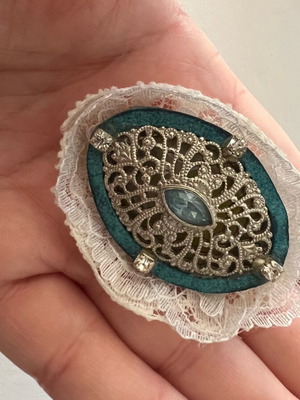 Handmade brooch vintage style with lace detail like new, turquoise and silver