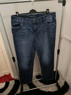 C&A The Straight blue denim jeans like new, size XXXL