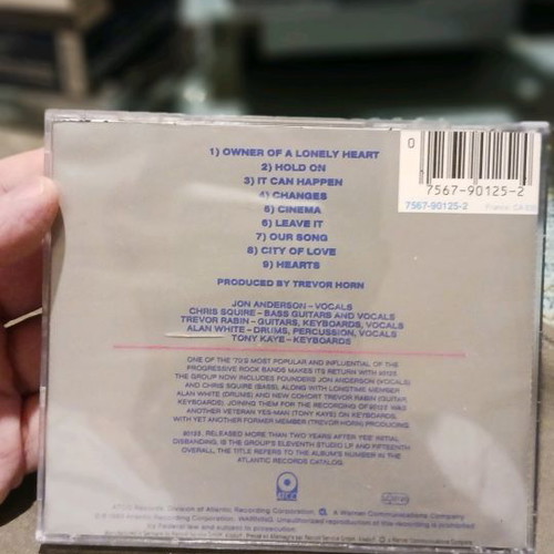 Yes 90125 Best CD slightly used