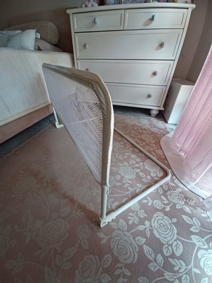 Child Bed Safety Guard like new