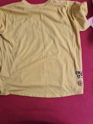 Under Armour T-shirt like new, yellow with logo