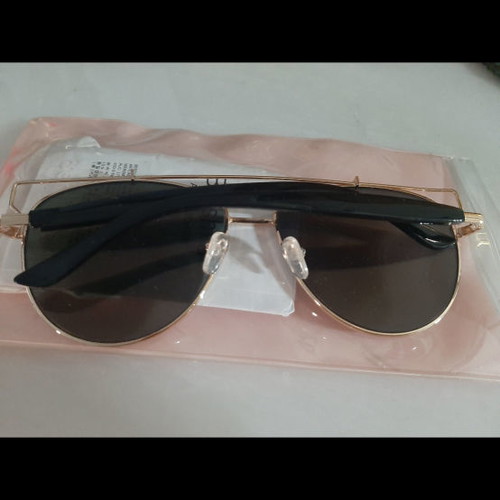 Sunglasses new with mirror lenses