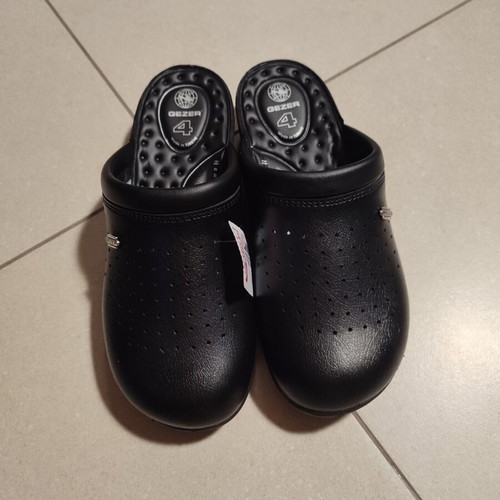Gezer clogs new, size 40, black