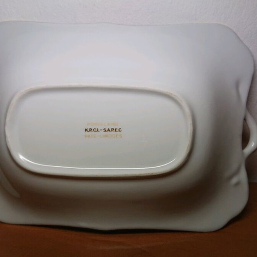 Porcelain serving dish like new