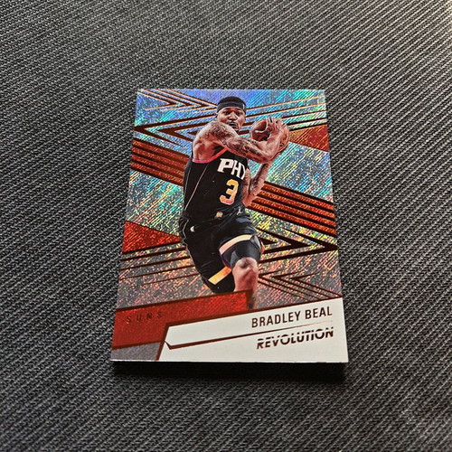 Base card Bradley Beal Revolution NBA 24/25 new