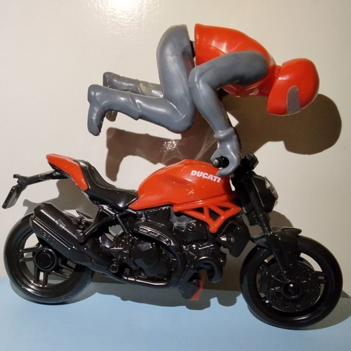 Kinder Ferrero Surprise Ducati Motorbike Maxi Sorpresa used