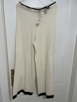 Zara pants new, beige cream, size L 40 12