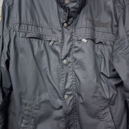 Spring jacket used L with 4 external and 3 internal pockets