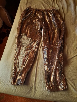 Rococo pants with sequins like new, gold, size L