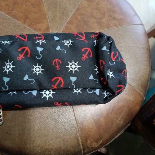 Polo Belike Glow Pencil Case new, oval double zipper