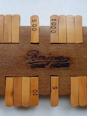 Bezique vintage wooden scorekeeper like new