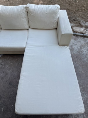 Three-seater sofa with corner