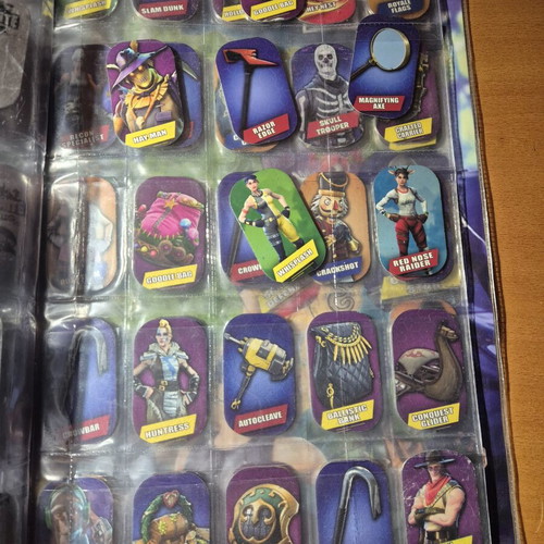 Fortnite metal tags albums like new, pack of 2