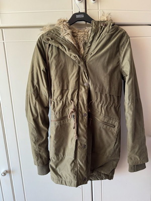 Aeropostale jacket like new, green, size S