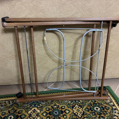 Preteen bed with mattress and changing drawer like new, bassinet included