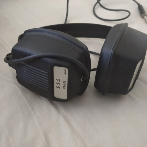 Vintage headphones SSS HS-300 used, wired