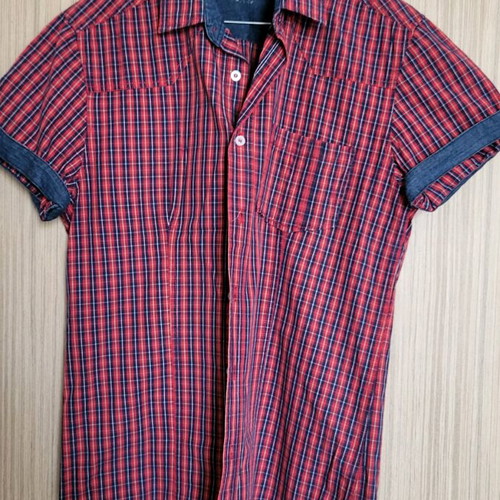Men's short-sleeve shirt used, size medium, red
