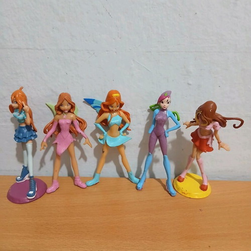 Wuinx miniatures used, 5 figures height 11 cm