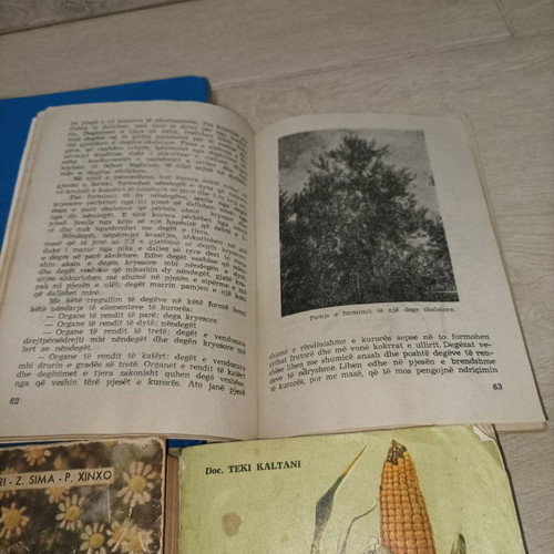 Set of Albanian agricultural books used