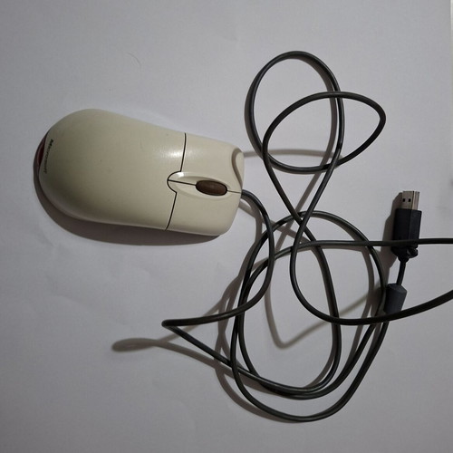 Microsoft Wheel Mouse Optical 1.1A used USB and PS/2 compatible