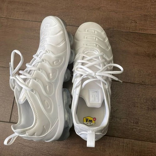 Nike Vapormax sneakers new, size 43, white