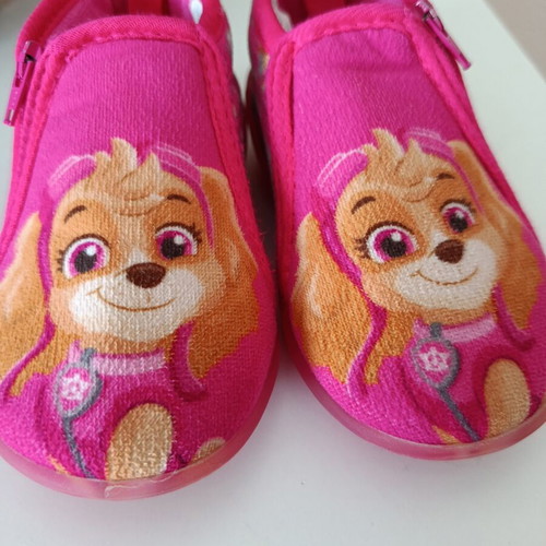 Paw Patrol Skye Pink Slippers Size 23 Like New