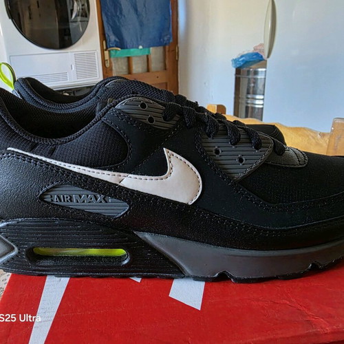 Nike Air Max 90 Black Volt New Unworn Size 45.5