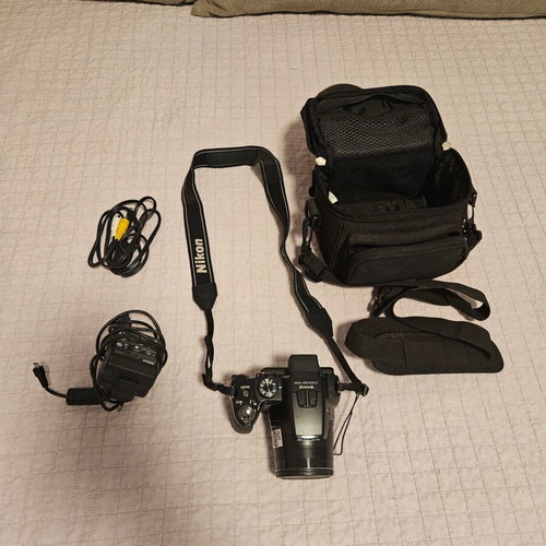 Nikon Coolpix P100 camera like new